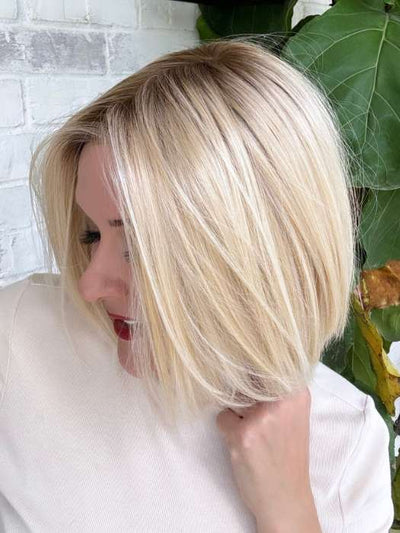 Marcie @wig.obssessed wearing EURO CHIC by TRESSALLURE in 24/102/R12 | Gold Blonde with Platinum highlights with Gold Brown roots