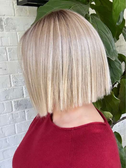 Marcie Mertz @wig.obsessed Wears SANTA MONICA by BELLETRESS in BEIGE LINEN BLONDE R | Neutral Beige Blonde mixed with Medium and Dark Blonde, Highlighted using Ash Blonde with Medium Brown Root color