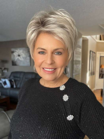 Donna @style.me.ageless wearing GILDA MONO by ELLEN WILLE in color IVORY BLONDE SHADED 101.14.1001 | Pearl platinum with dark ash blonde and silver white blend with dark shaded roots