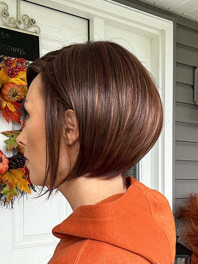 Nichole Corbett @nicholealee wears BEAU by NORIKO in SPICED BROWN | Perfectly placed Warm Dark-Brown, Dark Reddish-Brown and Dark Golden- Brown tones create a natural, dimensional finish