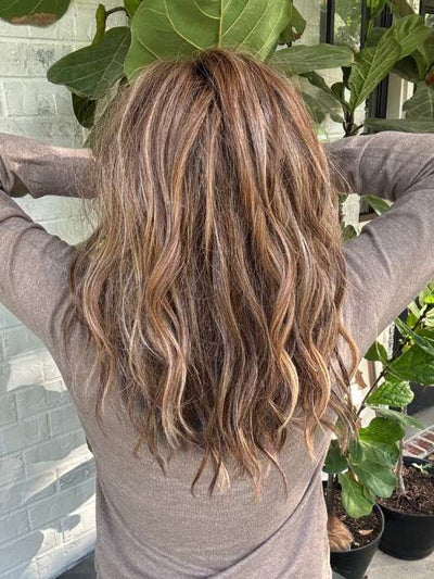 Marcie @wig.obsessed wearing BEACH WAVE MAGIC by TRESSALLURE in color 17/23/R8 | Beige Blonde and Auburn Blended with Medium Brown Roots
