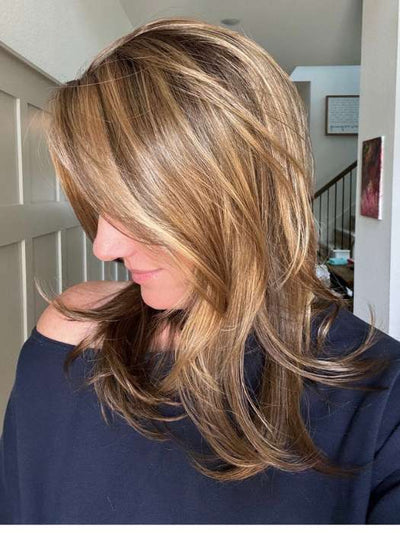 Jenny B. @thewiggygirl wearing BELINDA by ENVY BY ALAN EATON in color TOASTED SESAME | Medium Brown roots with overall Warm Cinnamon base and Golden Blonde highlights