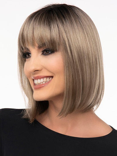 CARLEY by Envy in GOLDEN-SANDSTONE | Creamy Beige-Blonde with Darker Brown Roots