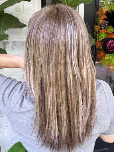 Marcie Mertz @wig.obsessed wearing CODE MONO by ELLEN WILLE in color SAND MIX | Light Brown, Medium Honey Blonde, and Light Golden Blonde blend
