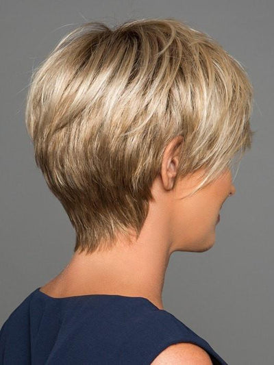 Tapered neckline with longer layers on top | Color: 12FS8