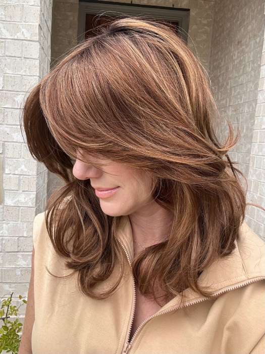 Jenny B. @thewiggygirl wearing GISELE by JON RENAU in color 30A27S4 SHADED PEACH | Medium Natural Red & Medium Red-Gold Blonde Blend, Shaded with Dark Brown | outdoor lighting