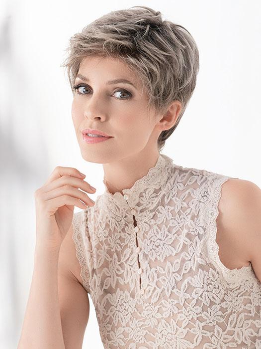 A chic pixie cut that&